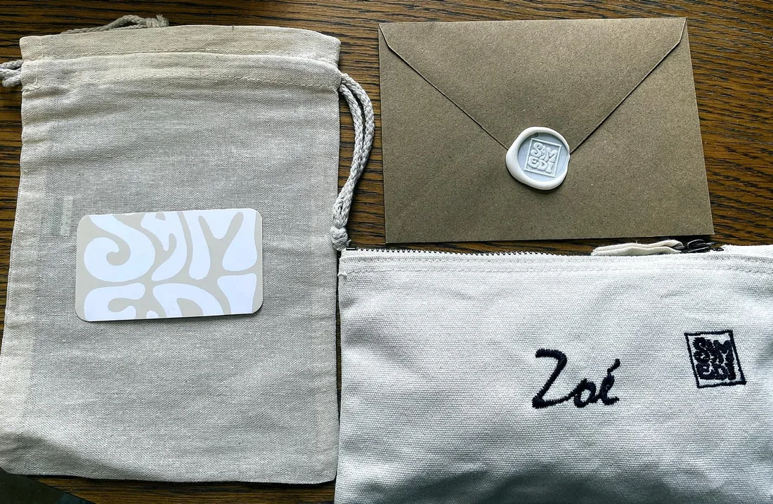 Packaging personnalisé, pochon en lin et médaillon